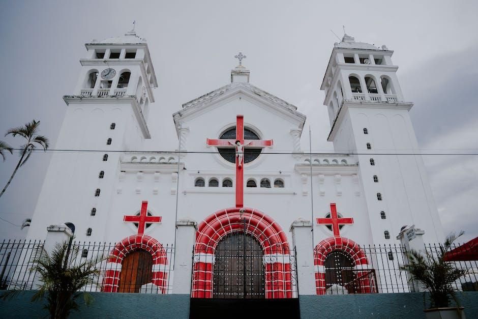 Facade of Santa Lucia Church in Juayua